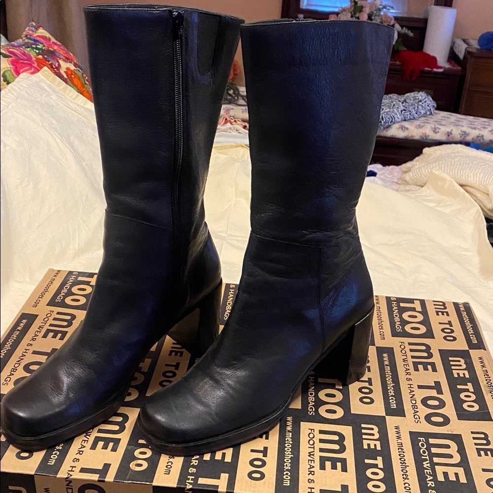 Me too black boots